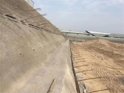 凤阳河道边坡加固